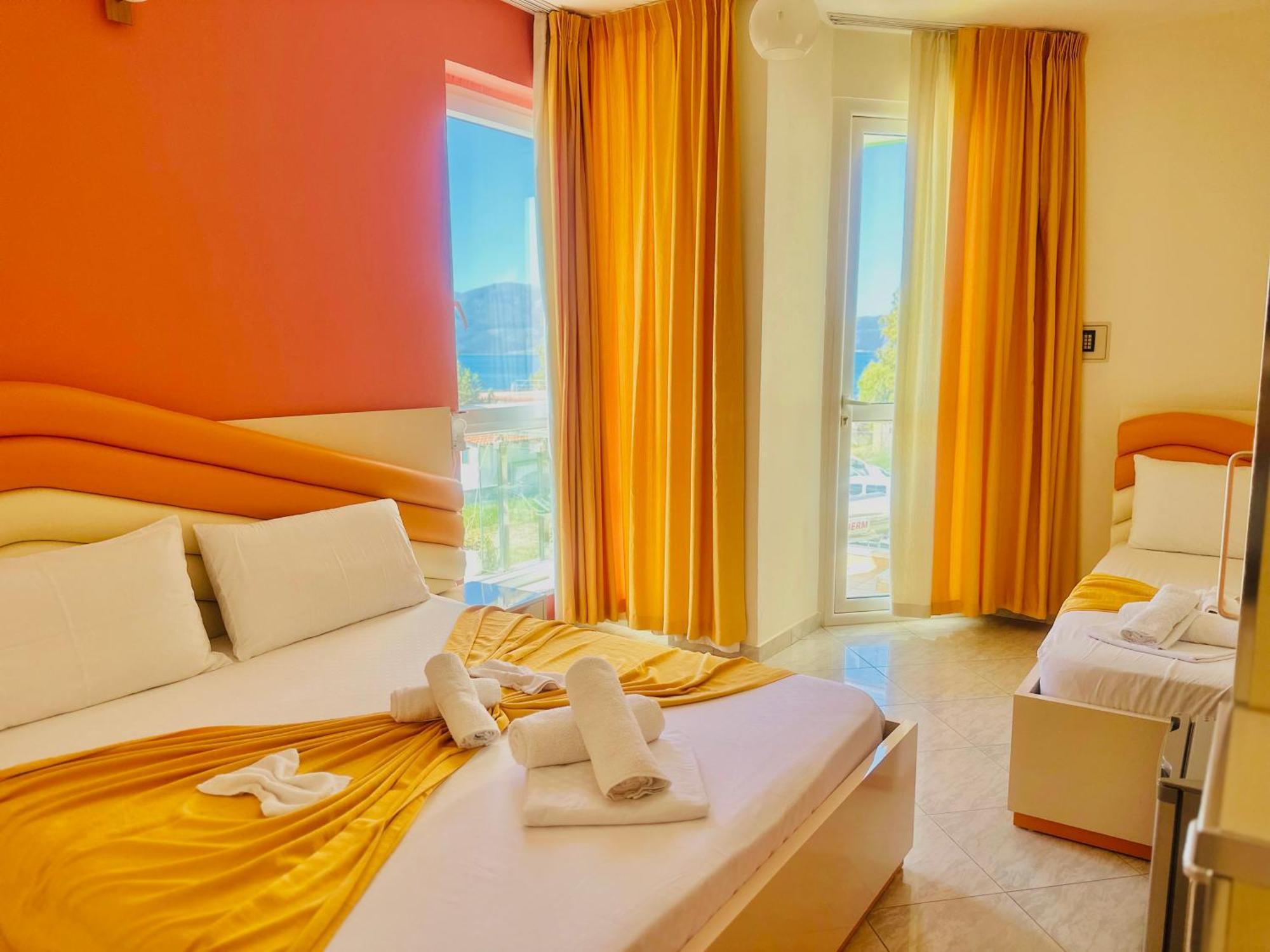 Hotel Garden Радима Экстерьер фото