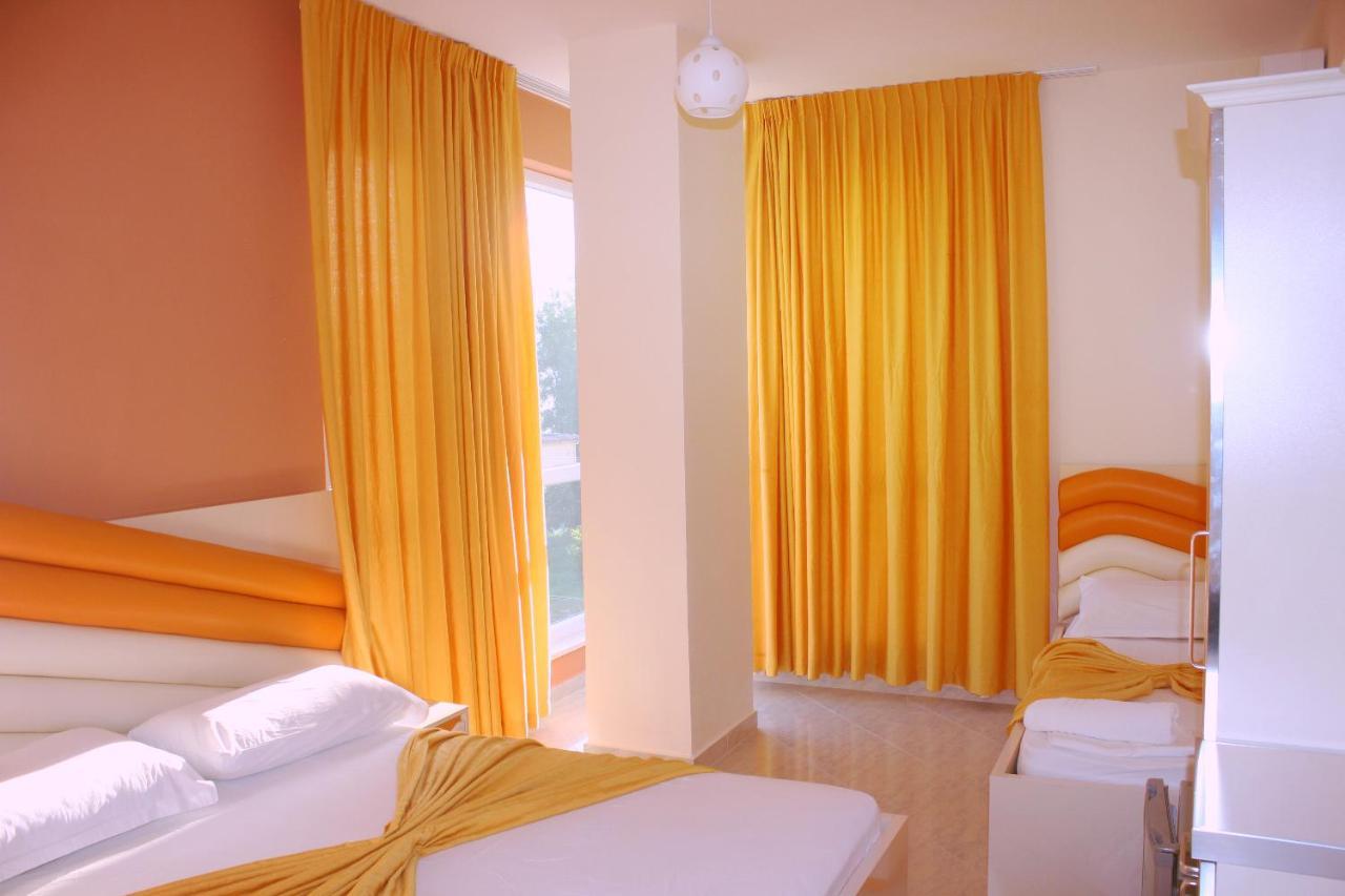 Hotel Garden Радима Экстерьер фото